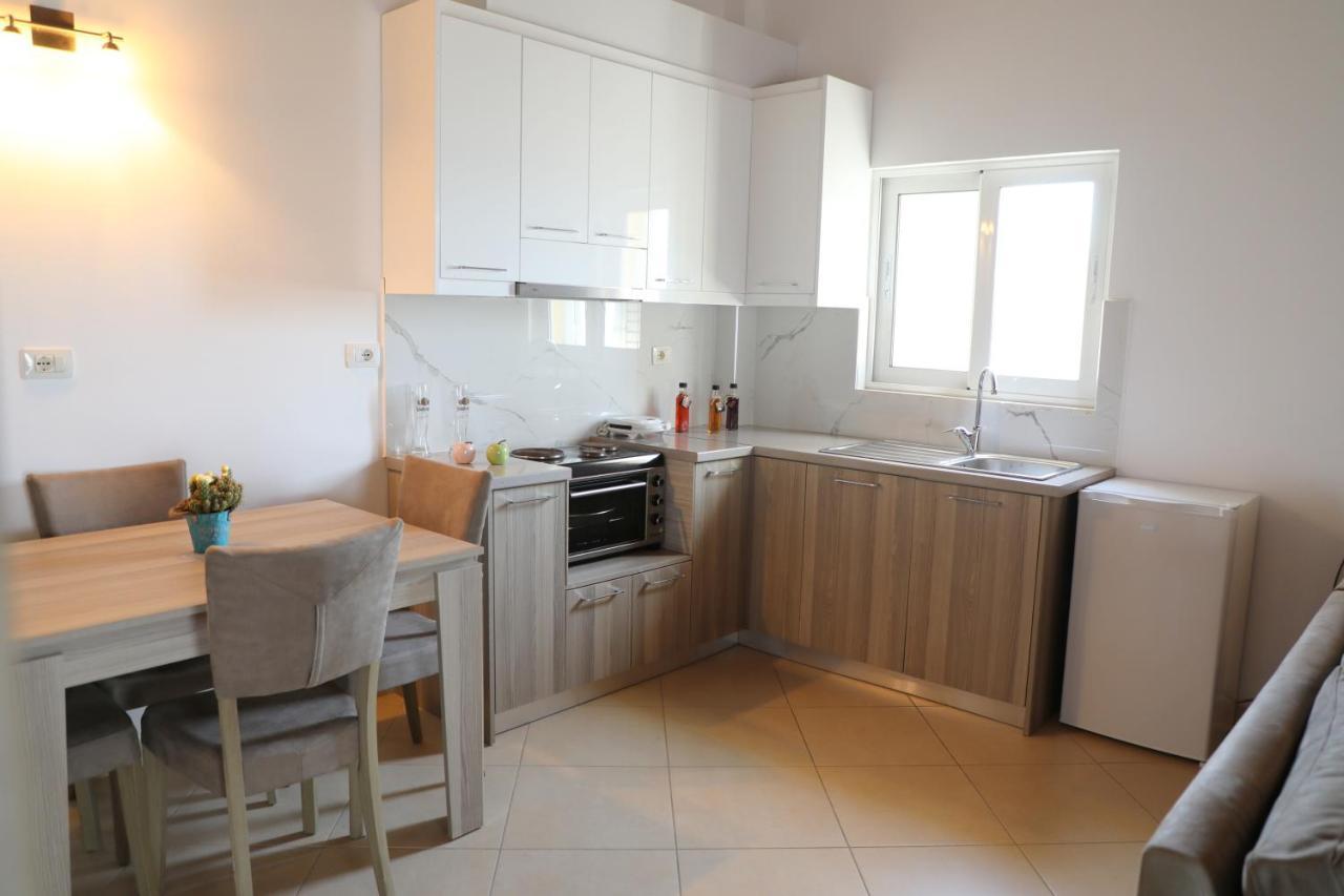 Atlantis Apartments Саранде Екстериор снимка