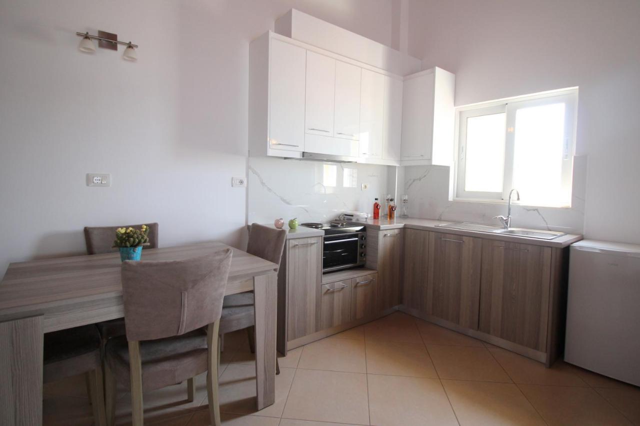 Atlantis Apartments Саранде Екстериор снимка
