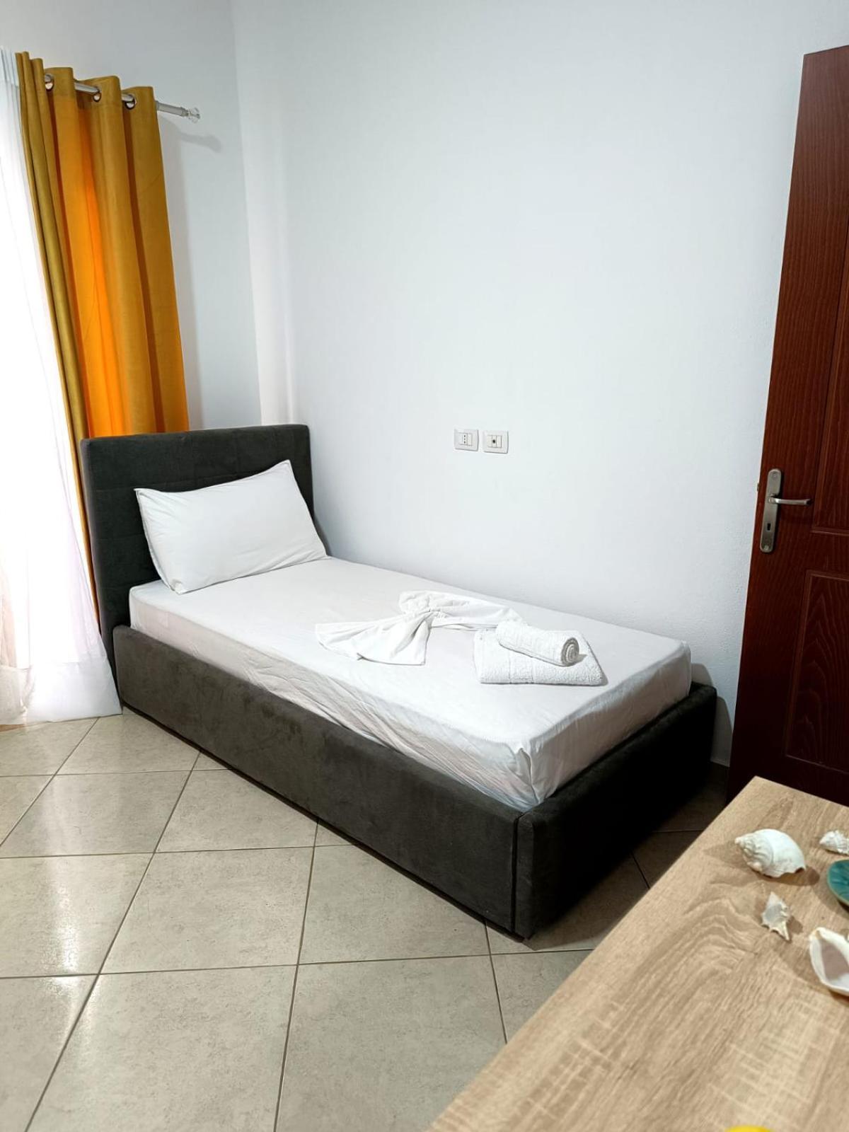 Atlantis Apartments Саранде Екстериор снимка