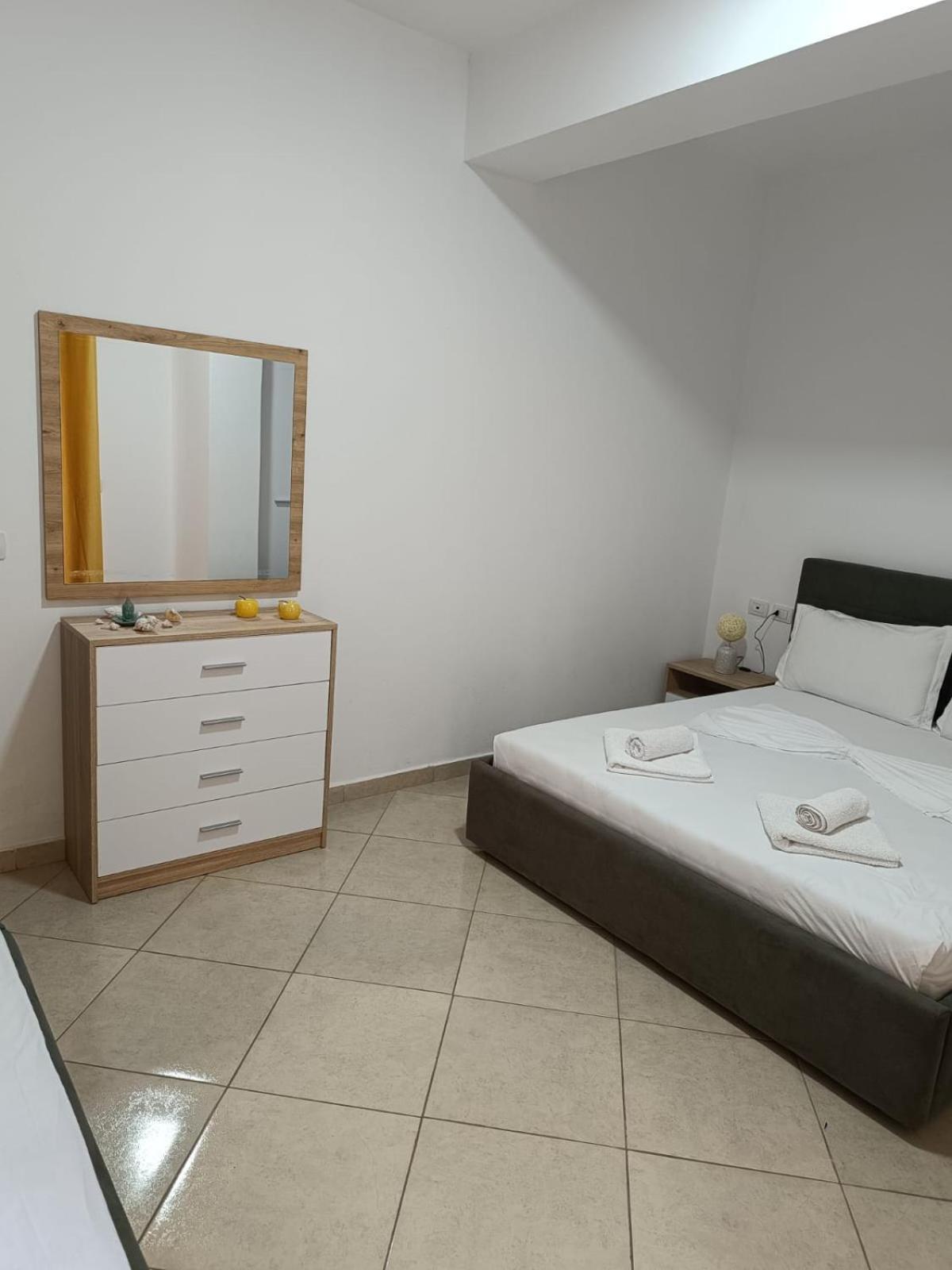 Atlantis Apartments Саранде Екстериор снимка