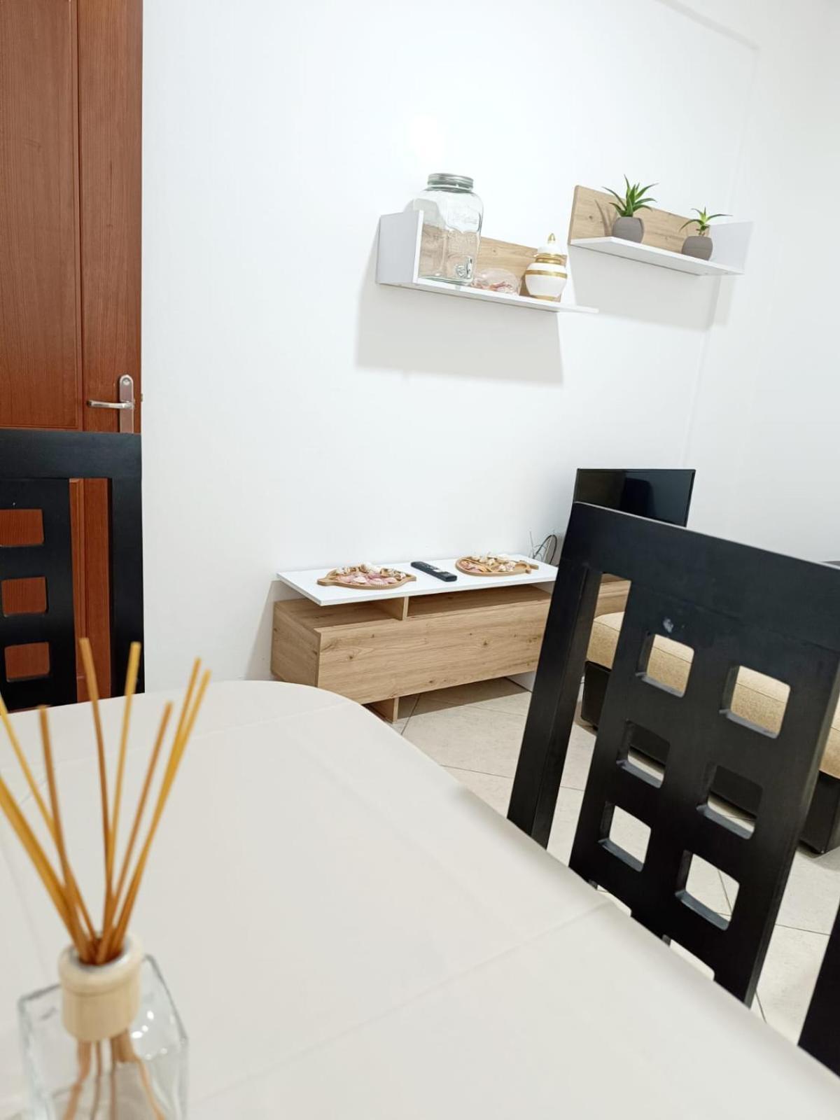 Atlantis Apartments Саранде Екстериор снимка