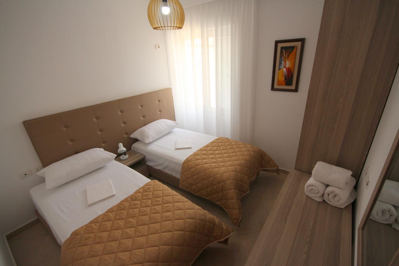 Atlantis Apartments Саранде Екстериор снимка