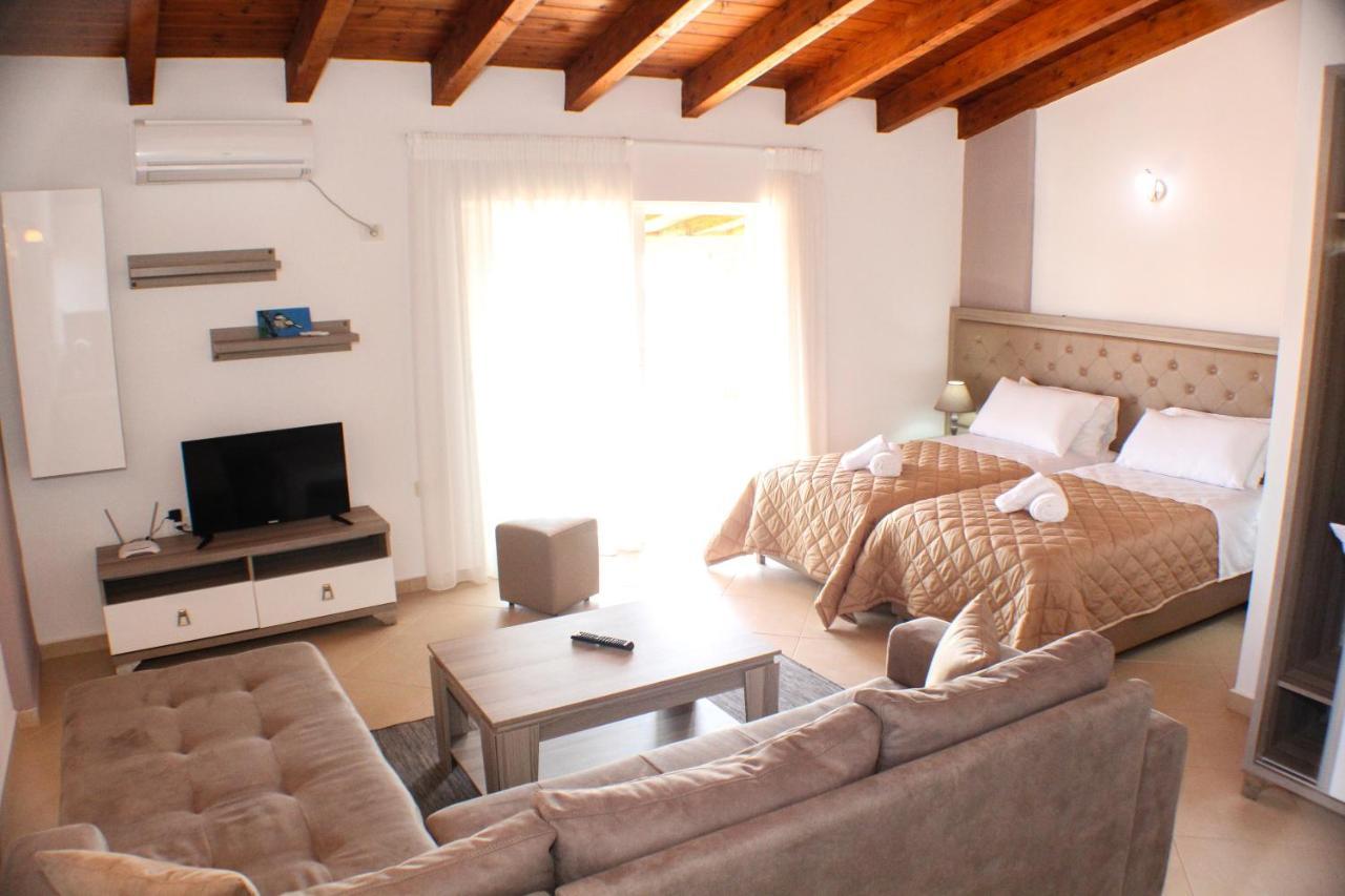 Atlantis Apartments Саранде Екстериор снимка